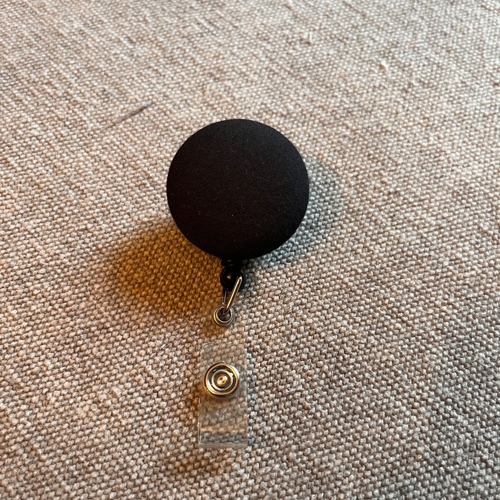 Badge reel